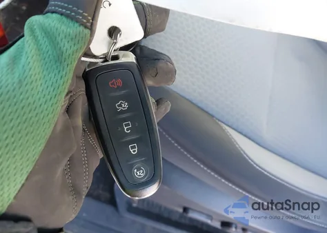 2019 Ford Escape Se z USA, uszkodzony, nr VIN 1FMCU9GD5KUA83639